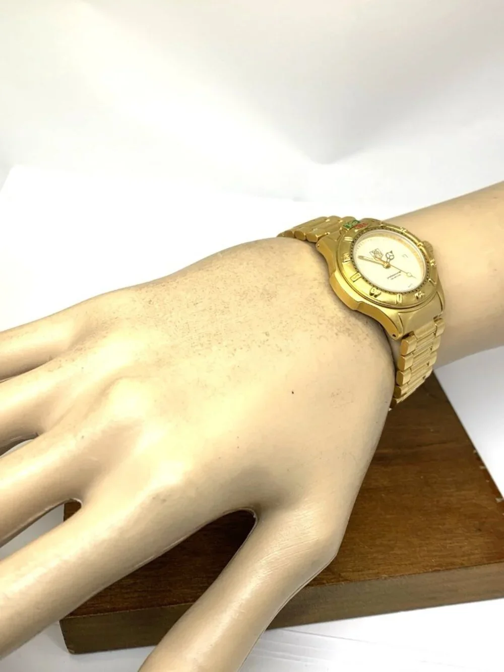 Tag Heuer Women's Watch 994.708A Swiss Quartz Gold Tone Stainless Steel 28mm